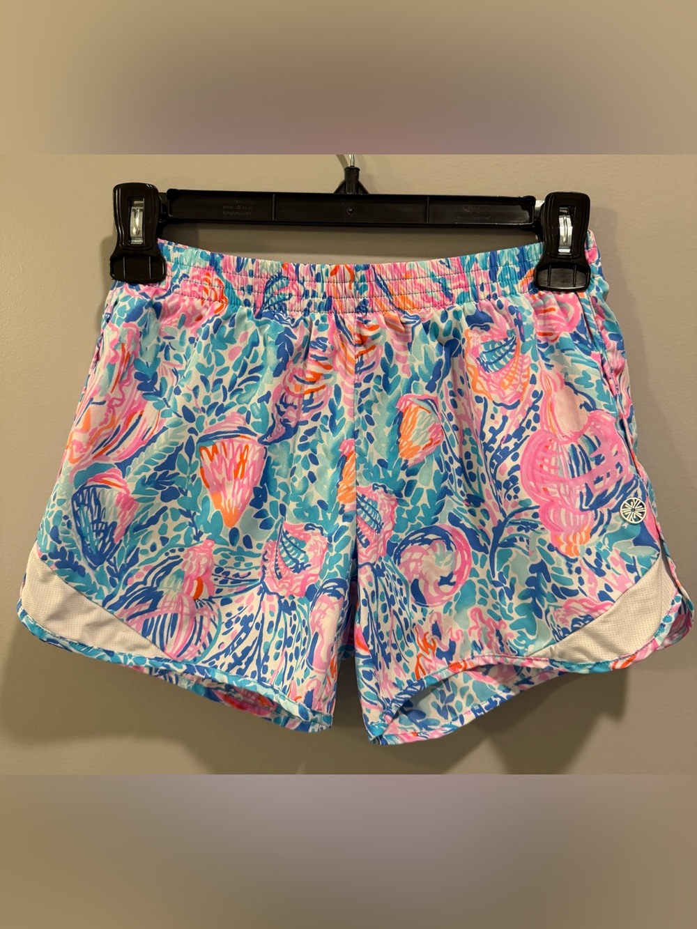 Lilly Pulitzer Luxletic Ocean Trail Shorts Treasure Trove Size XXS Blue Multi